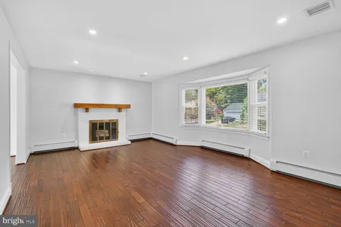$1,195,000 | 4320 Loyola Avenue, Alexandria, VA 22304