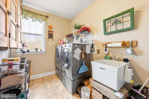 $765,000 | 1223 Caitlin Way, New Castle, DE 19720