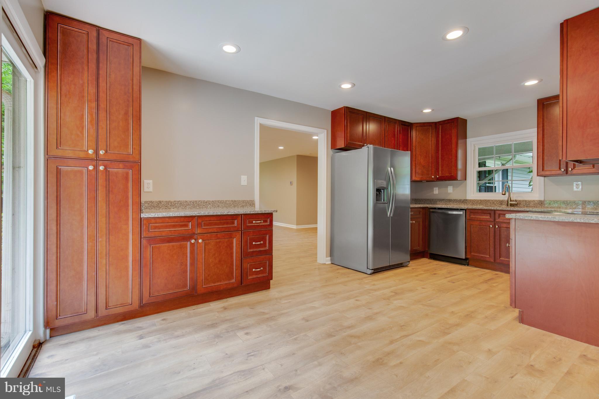 8803 Oxwell Lane Laurel, MD 20708 - Photo 7 of 30 Upgraded Kitchen