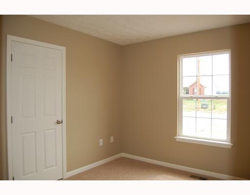 1752 Hunters Ridge Drive Troy, OH 45373 - Photo 8 of 11 Gallery Image 8