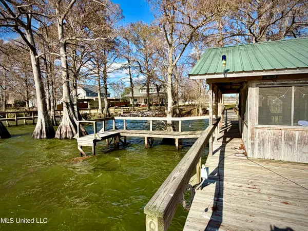 $320,000 | 2927 Highway 569, Ferriday, LA 71334