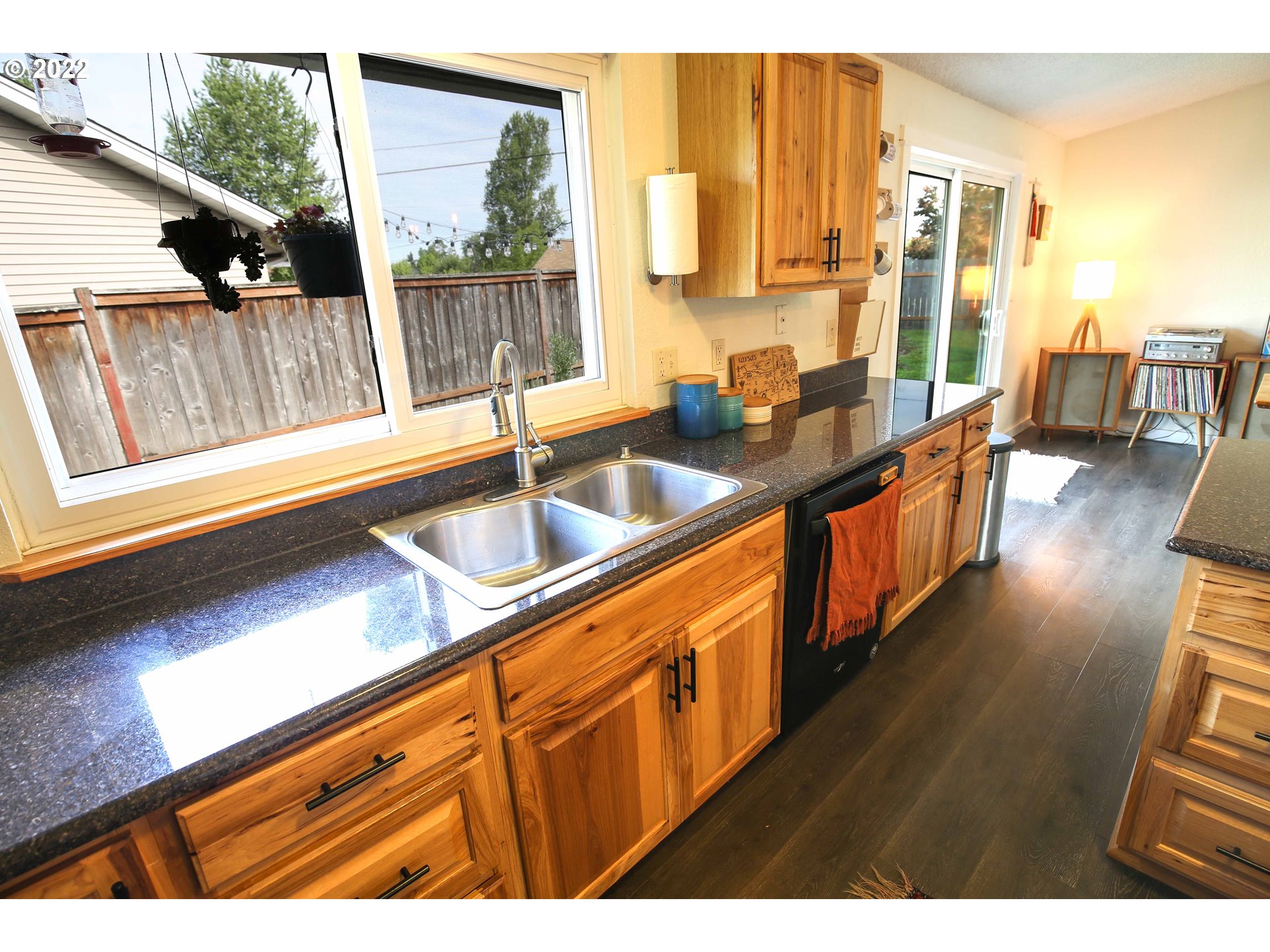 1071 Cole Way Springfield, OR 97478 - Photo 7 of 30 a view of kitchen with furniture and large window