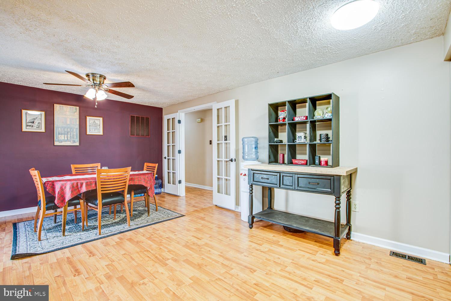 11337 Orange Plank Road Locust Grove, VA 22508 - Photo 13 of 39 Kitchen and eating area