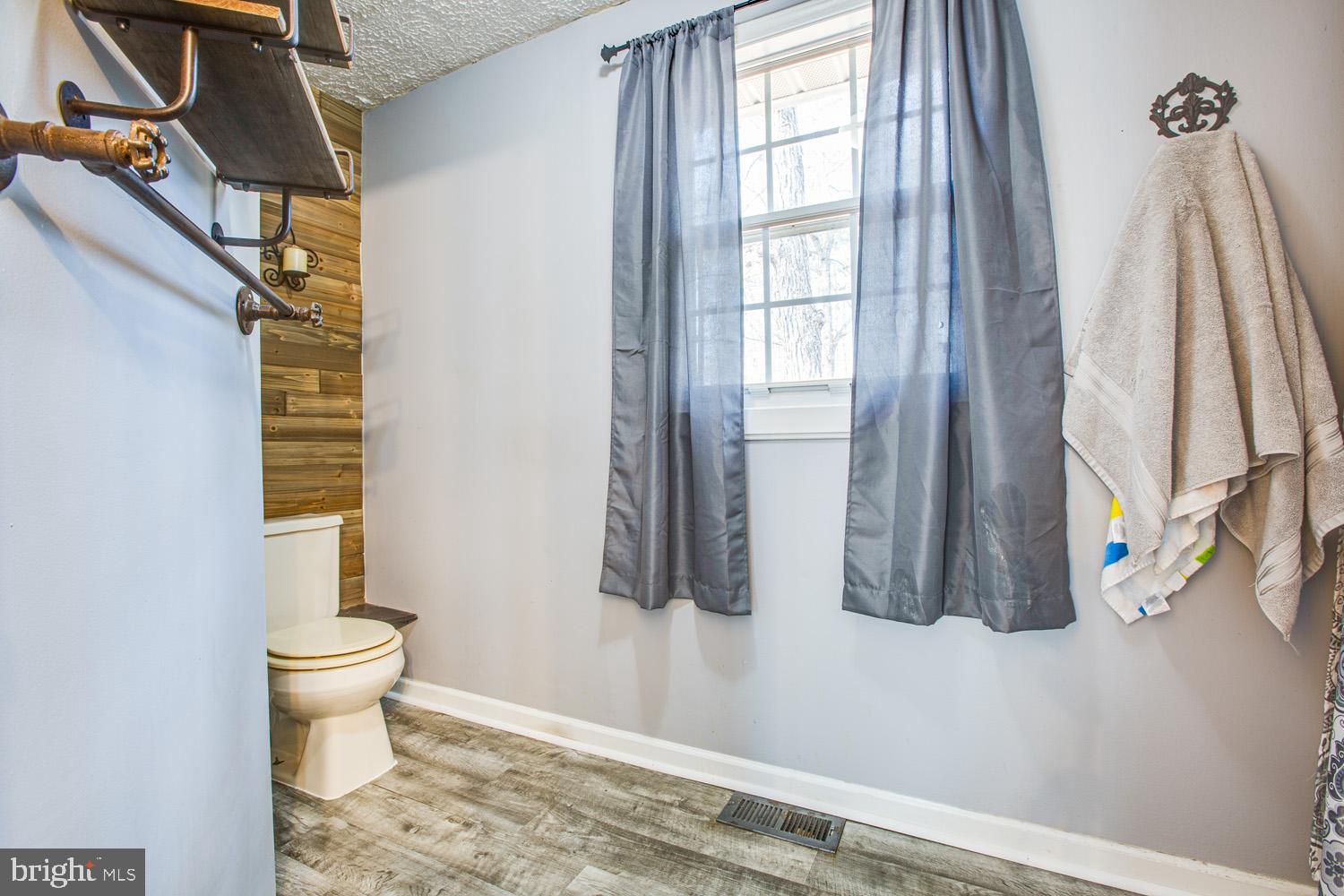 11337 Orange Plank Road Locust Grove, VA 22508 - Photo 21 of 39 Primary bathroom