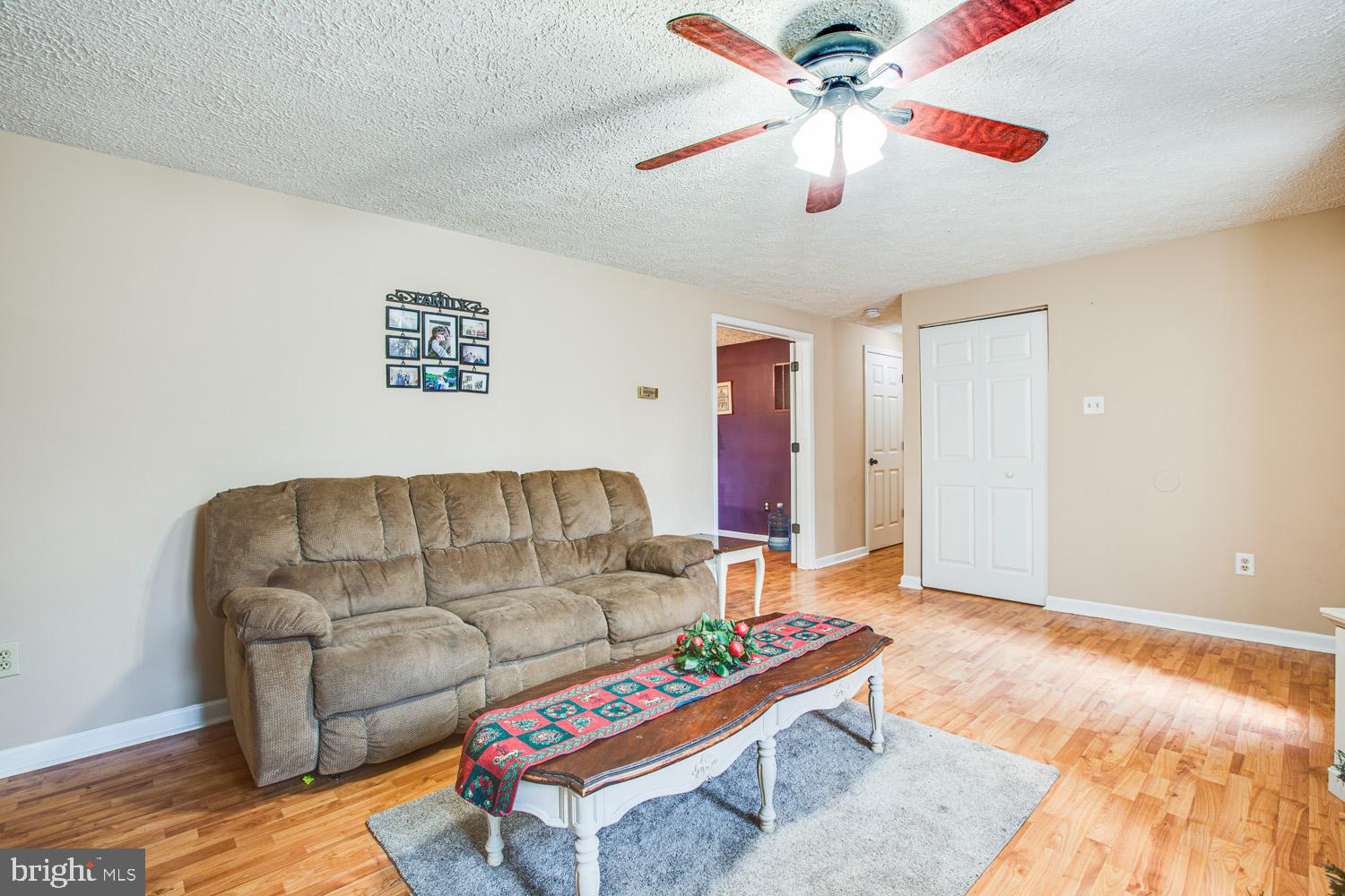 11337 Orange Plank Road Locust Grove, VA 22508 - Photo 6 of 39 Family room