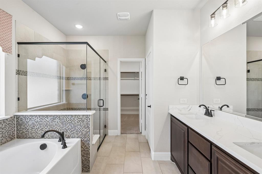 1228 Abbeygreen Road Forney, TX 75126 - Photo 5 of 31 Primary suite bathroom