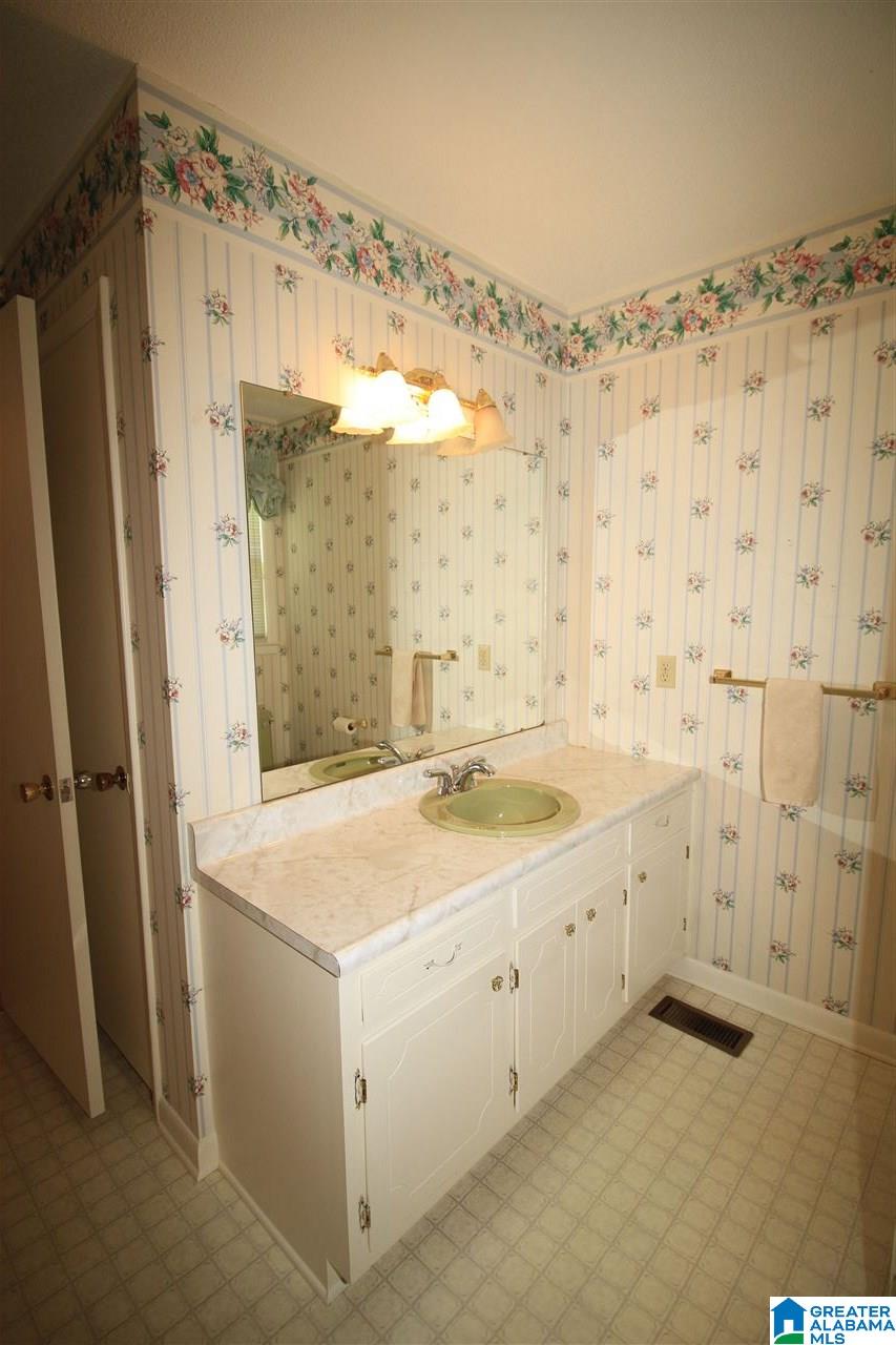 1606 Rose Street Northwest Cullman, AL 35055 - Photo 18 of 36