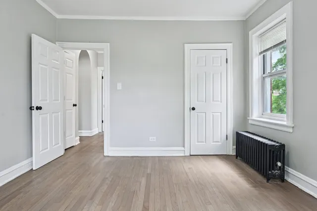 $1,300 | 2506 East 78th Street, Unit 2, Chicago, IL 60649