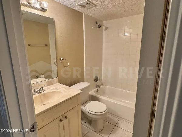 $1,195 | 3917 Corrida Court, Unit 2, Jacksonville, FL 32217