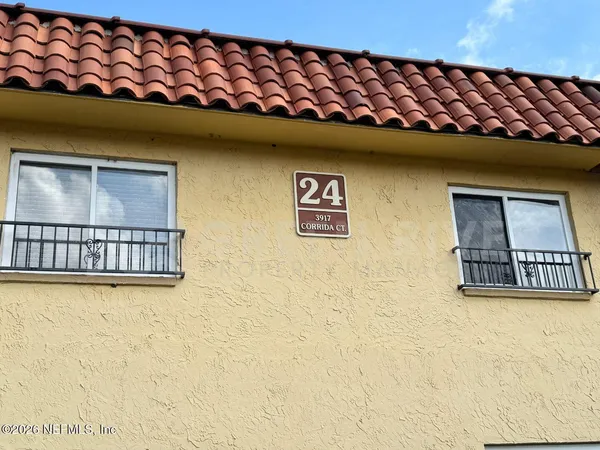 $1,195 | 3917 Corrida Court, Unit 2, Jacksonville, FL 32217
