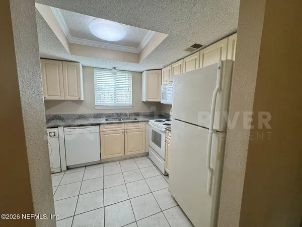 $1,195 | 3917 Corrida Court, Unit 2, Jacksonville, FL 32217