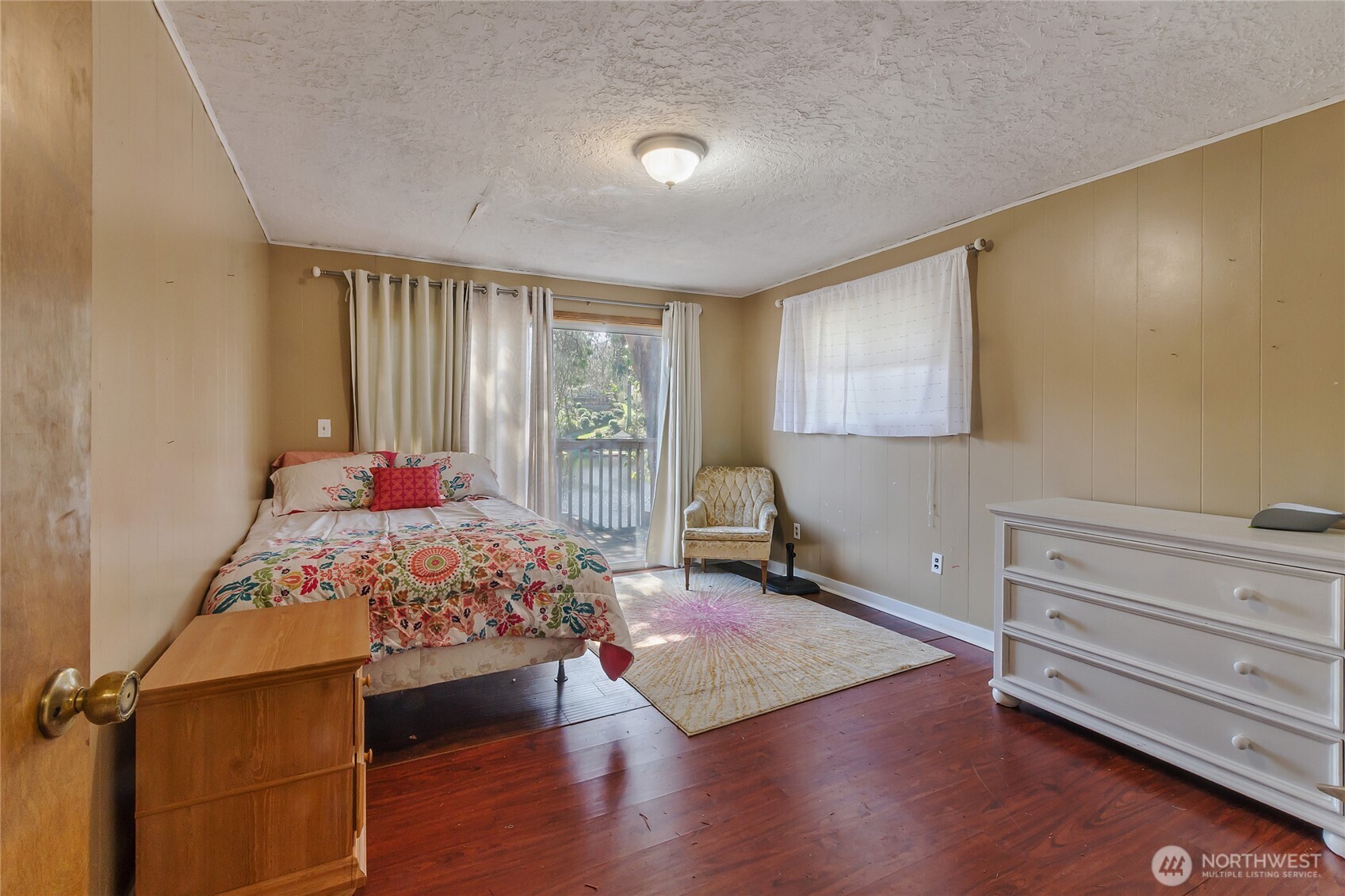 5042 Raccoon Valley Road Southeast Olympia, WA 98513 - Photo 12 of 40