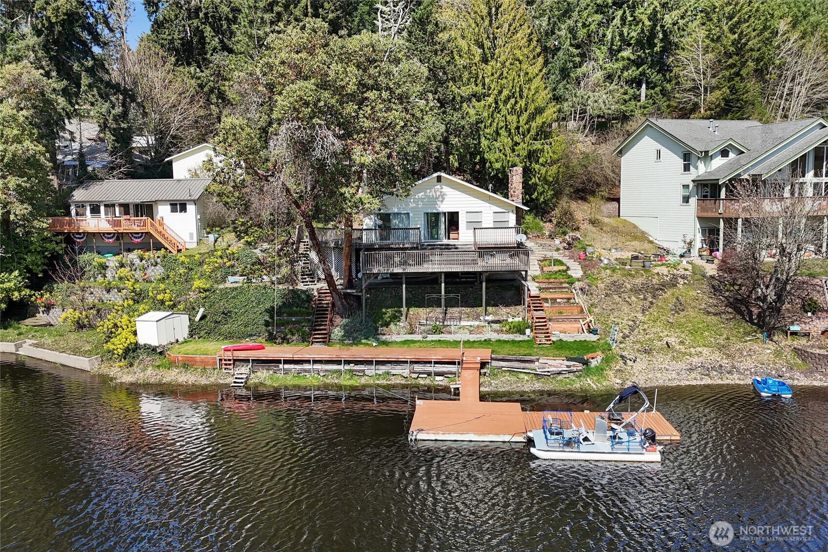 5042 Raccoon Valley Road Southeast Olympia, WA 98513 - Photo 2 of 40