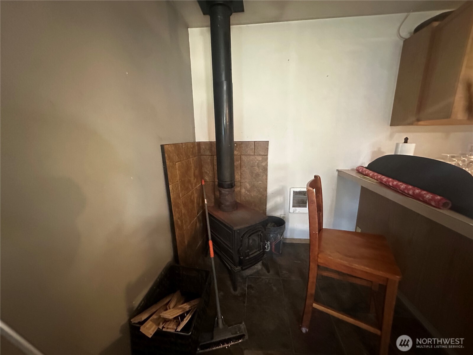 5042 Raccoon Valley Road Southeast Olympia, WA 98513 - Photo 34 of 40