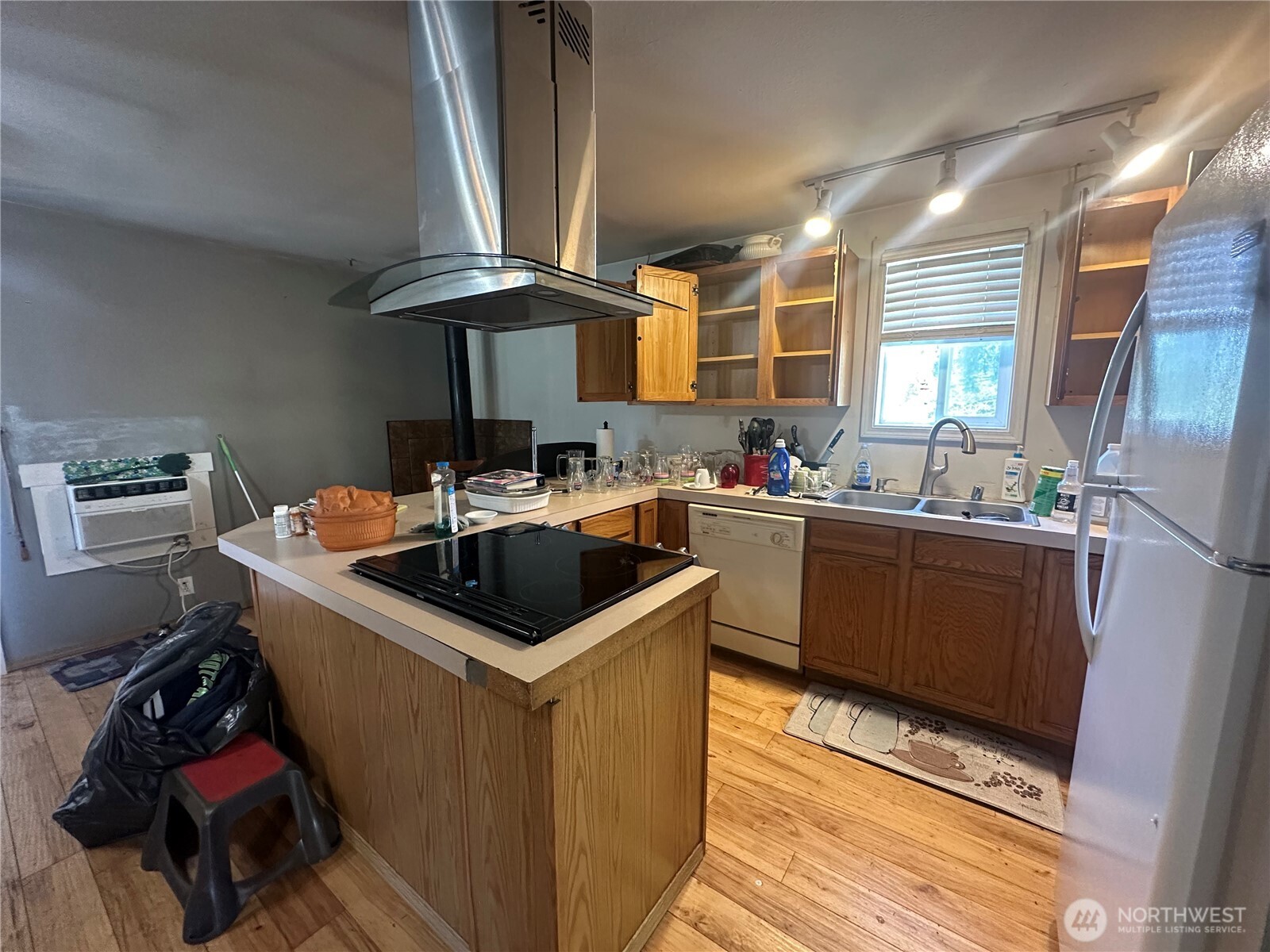 5042 Raccoon Valley Road Southeast Olympia, WA 98513 - Photo 36 of 40