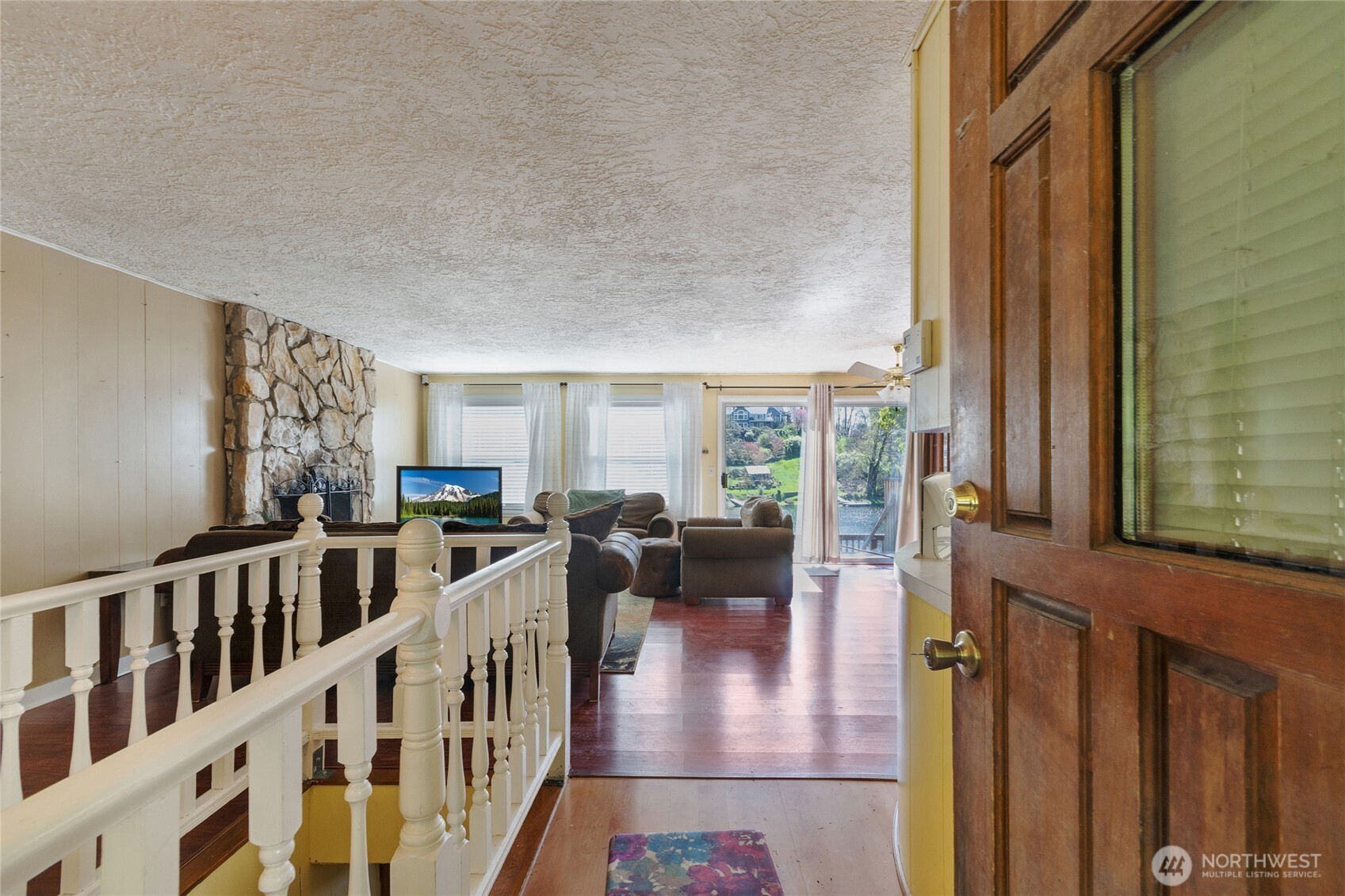 5042 Raccoon Valley Road Southeast Olympia, WA 98513 - Photo 6 of 40