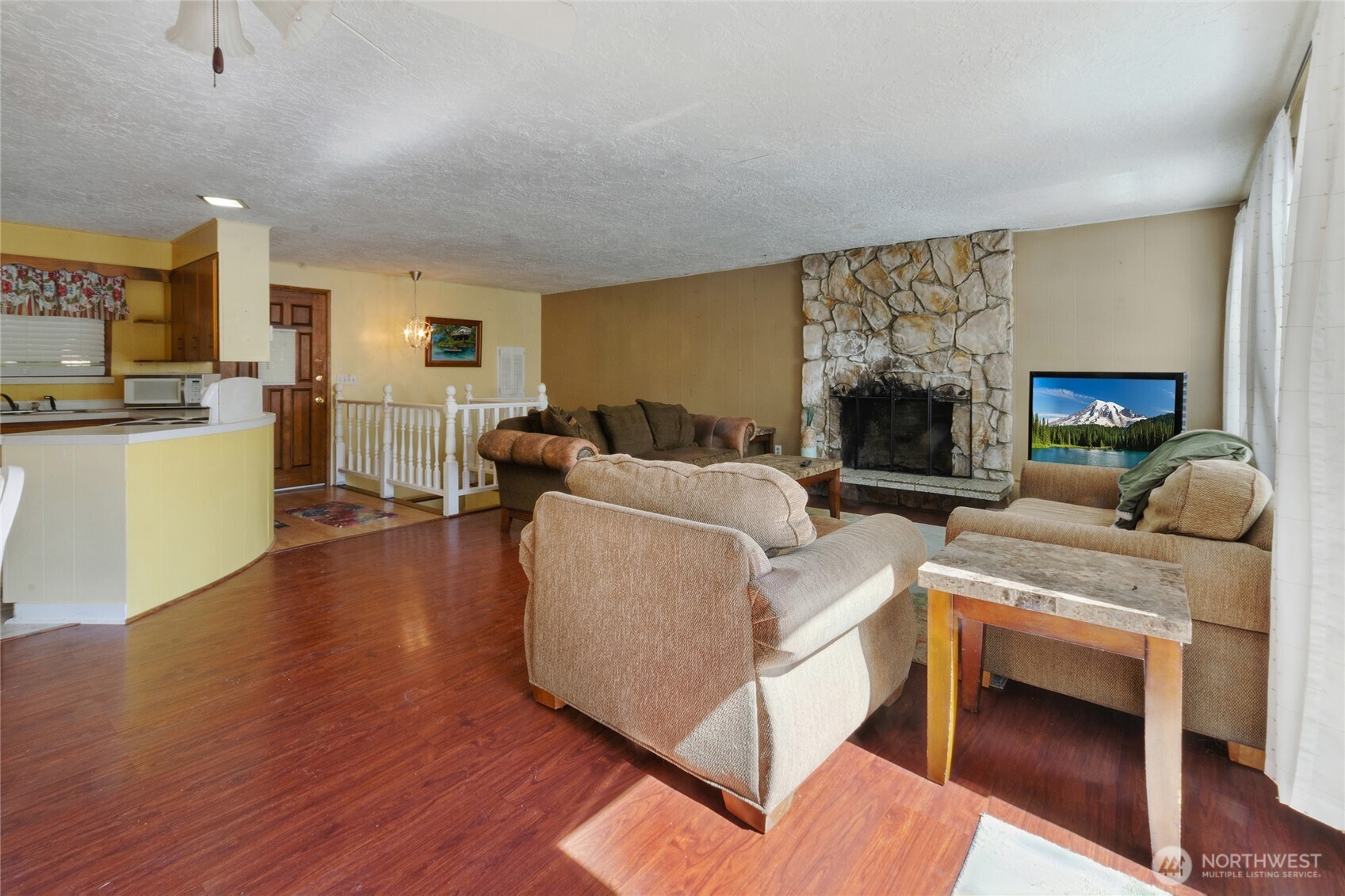 5042 Raccoon Valley Road Southeast Olympia, WA 98513 - Photo 9 of 40