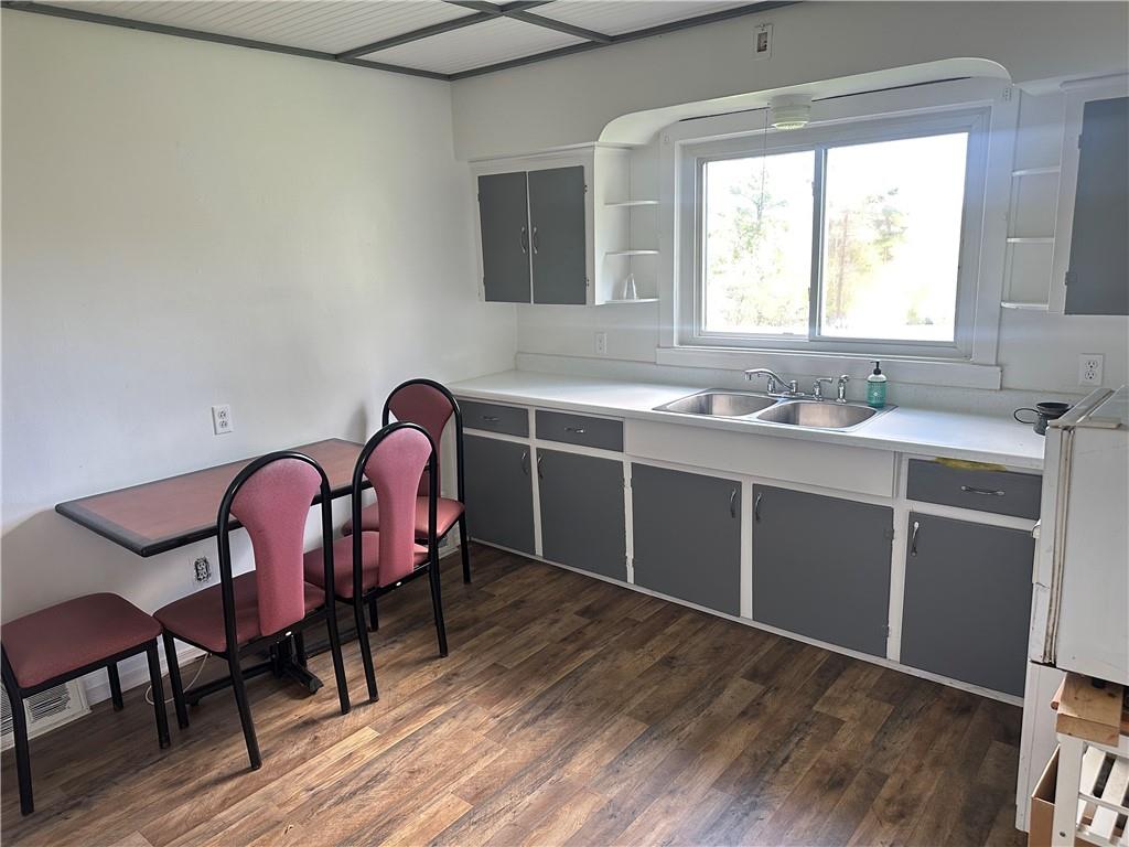 23 Cross Street Burgettstown, PA 15021 - Photo 5 of 14