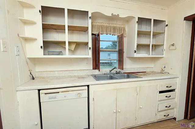 $45,000 | 145 Doucet Drive, Golden Meadow, LA 70357