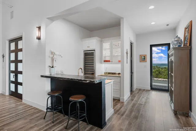 $2,850,000 | 120 Lost Valley Lane East, Kerrville, TX 78028