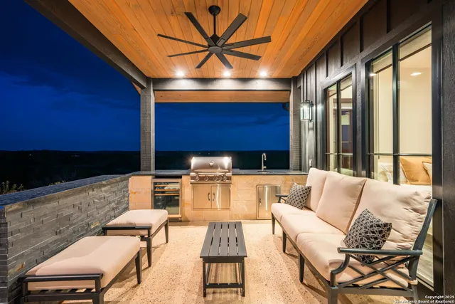 $2,850,000 | 120 Lost Valley Lane East, Kerrville, TX 78028