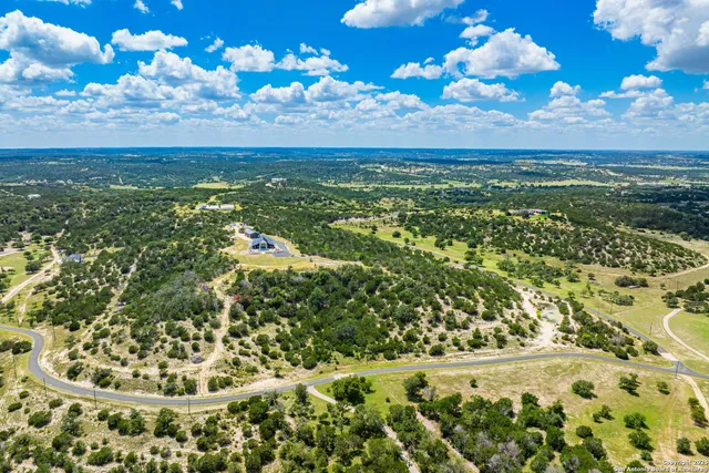 $2,850,000 | 120 Lost Valley Lane East, Kerrville, TX 78028