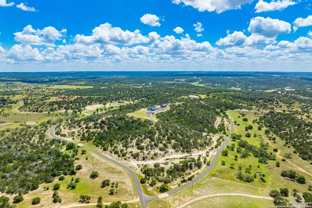 $2,850,000 | 120 Lost Valley Lane East, Kerrville, TX 78028