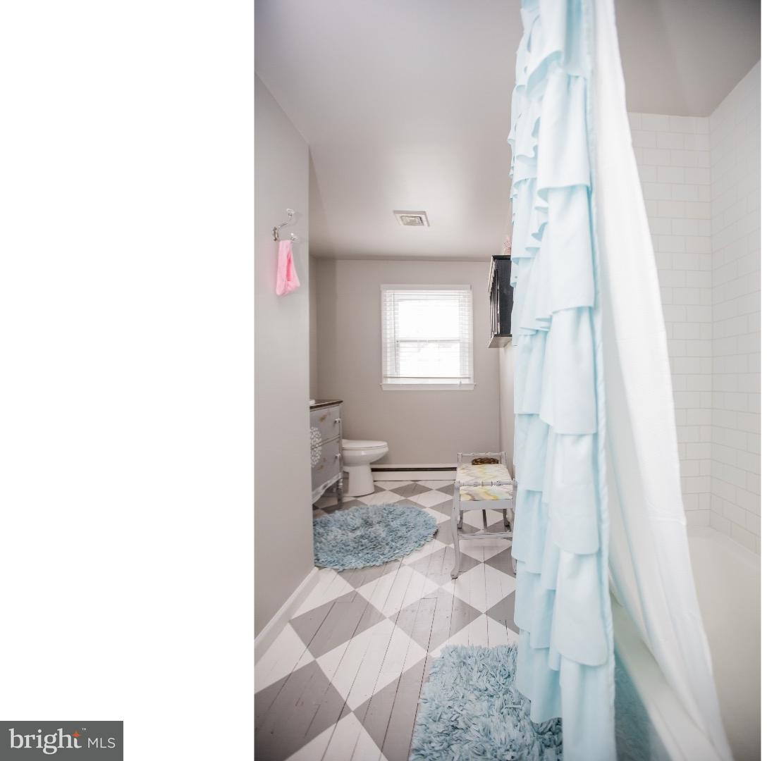 201 Glendale Road Wallingford, PA 19086 - Photo 14 of 25 Bathroom