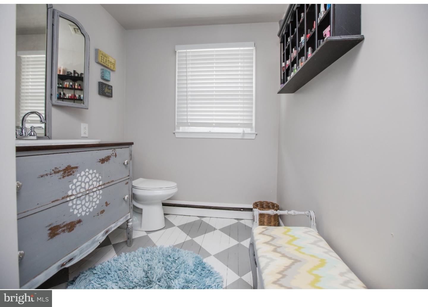 201 Glendale Road Wallingford, PA 19086 - Photo 15 of 25 Bathroom