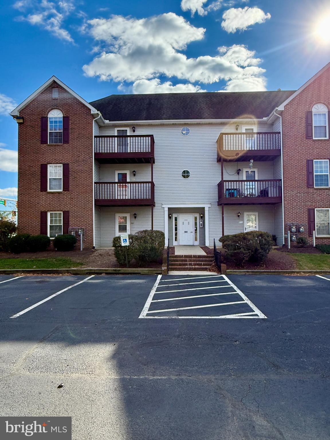101 North Caroline Place Dover, DE 19904 - Photo 1 of 31 a front view of a building