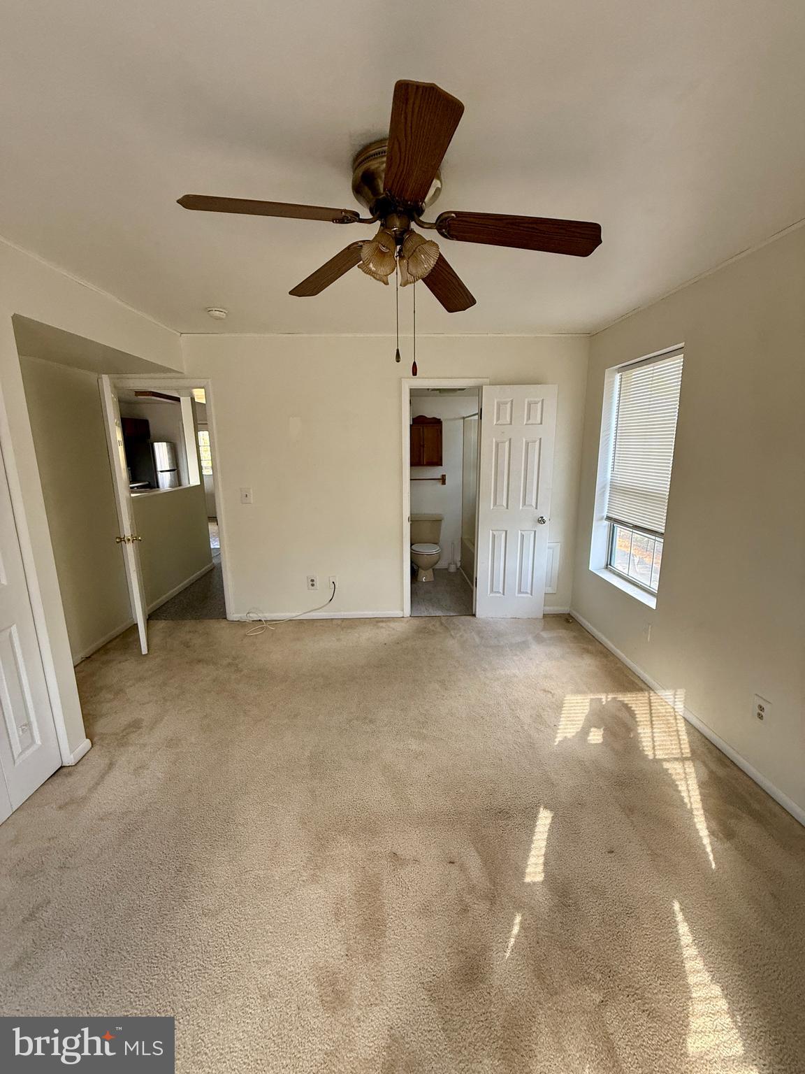 101 North Caroline Place Dover, DE 19904 - Photo 22 of 31 a view of empty room with ceiling fan