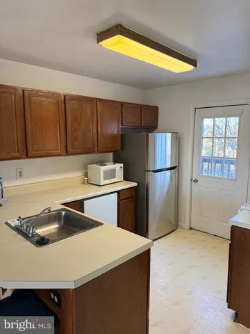 $1,350 | 101 North Caroline Place, Dover, DE 19904