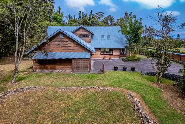 a view of a swimming pool with a sitting space