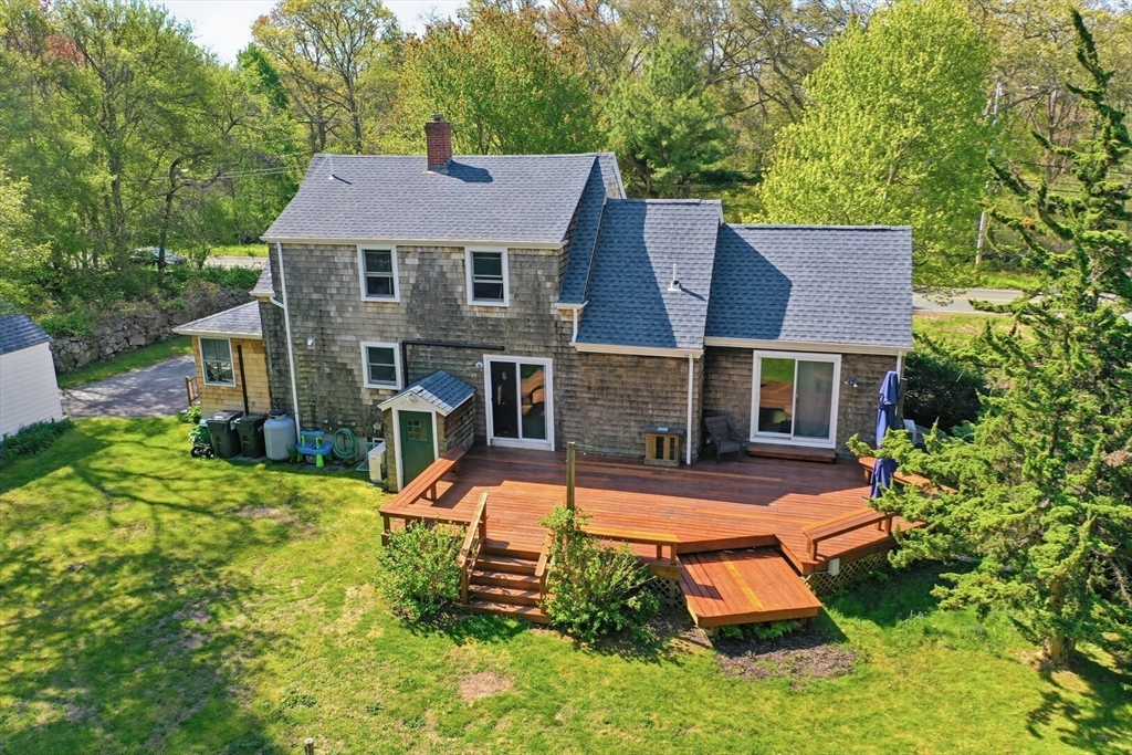 129 Cross Road Westport, MA 02790 - Photo 5 of 42