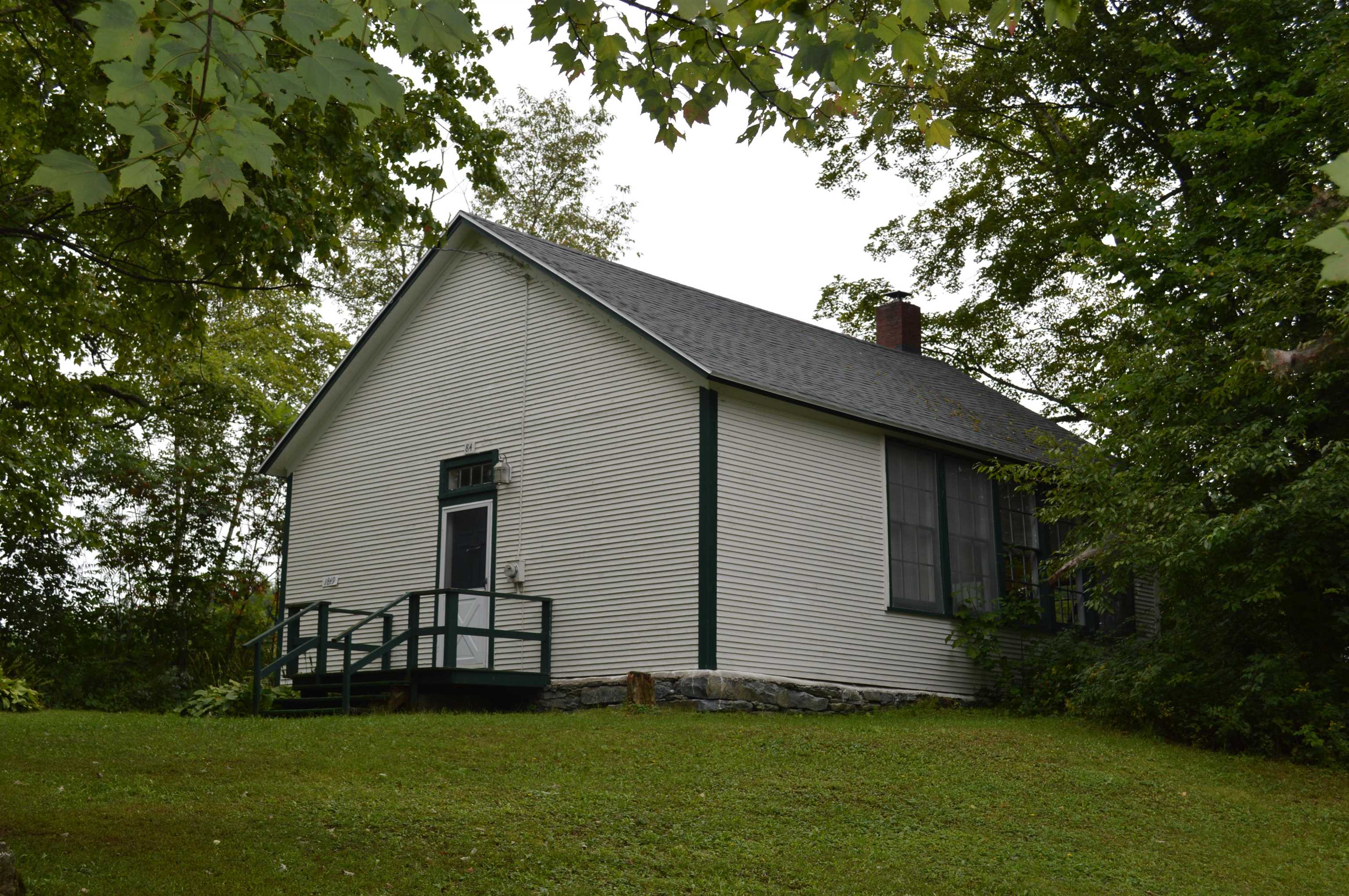 84 N Road Fletcher, VT 05448 - Photo 2 of 40
