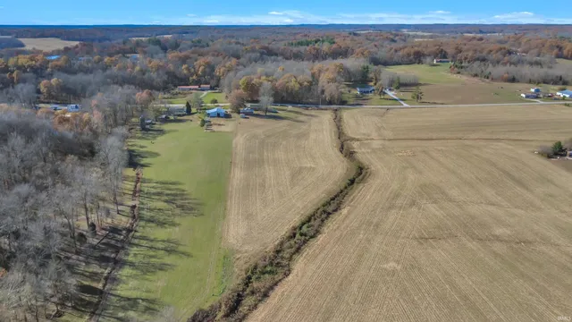 $262,500 | 11166 Highway 161, Dale, IN 47523