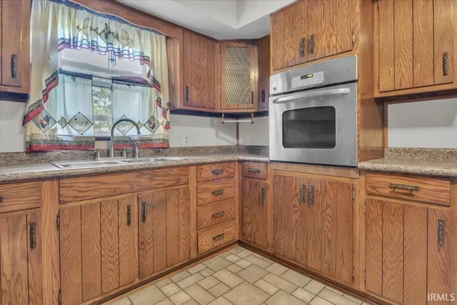 $262,500 | 11166 Highway 161, Dale, IN 47523