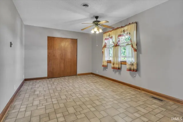 $262,500 | 11166 Highway 161, Dale, IN 47523