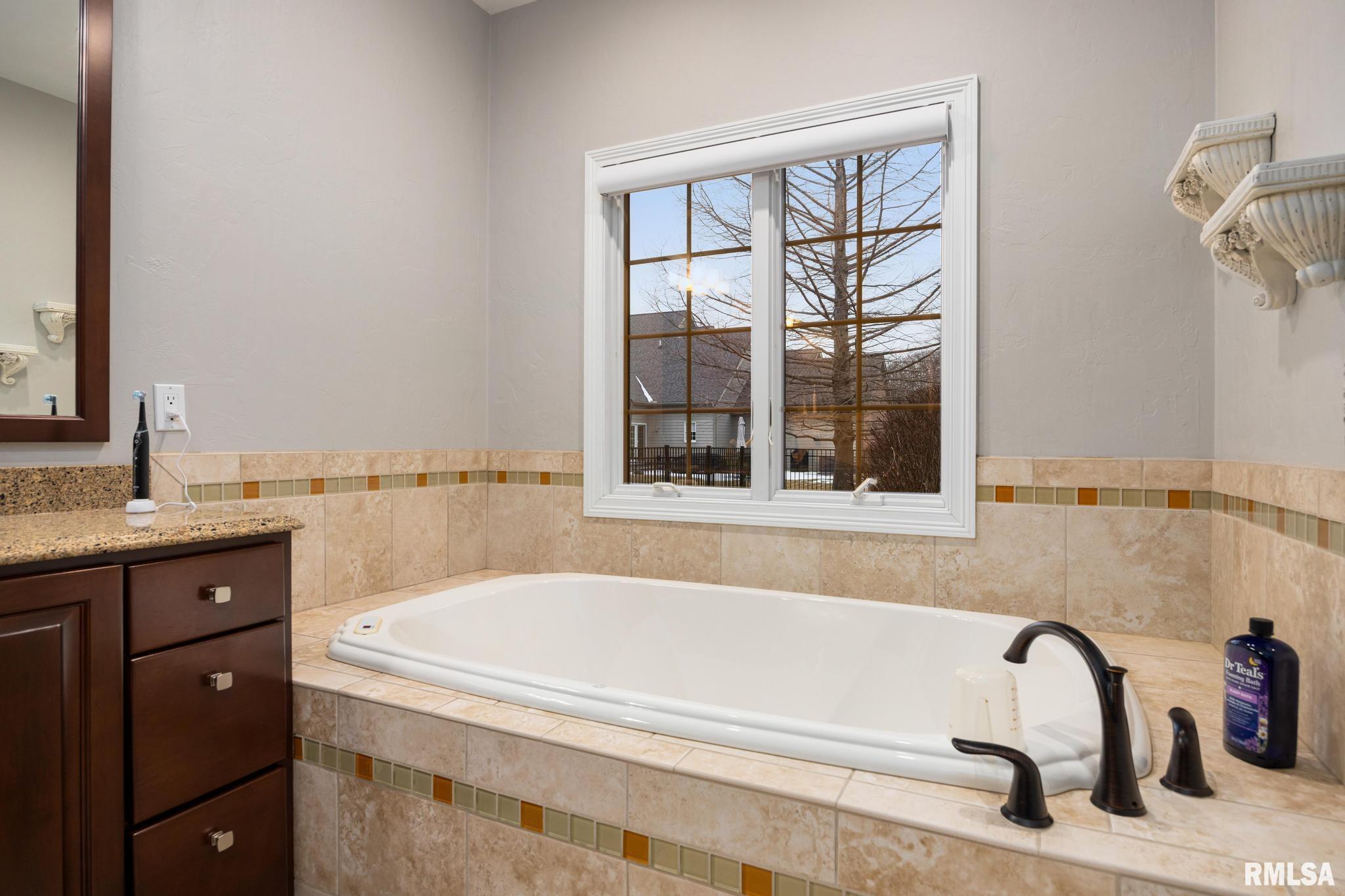 31 Sapphire Point Morton, IL 61550 - Photo 22 of 62