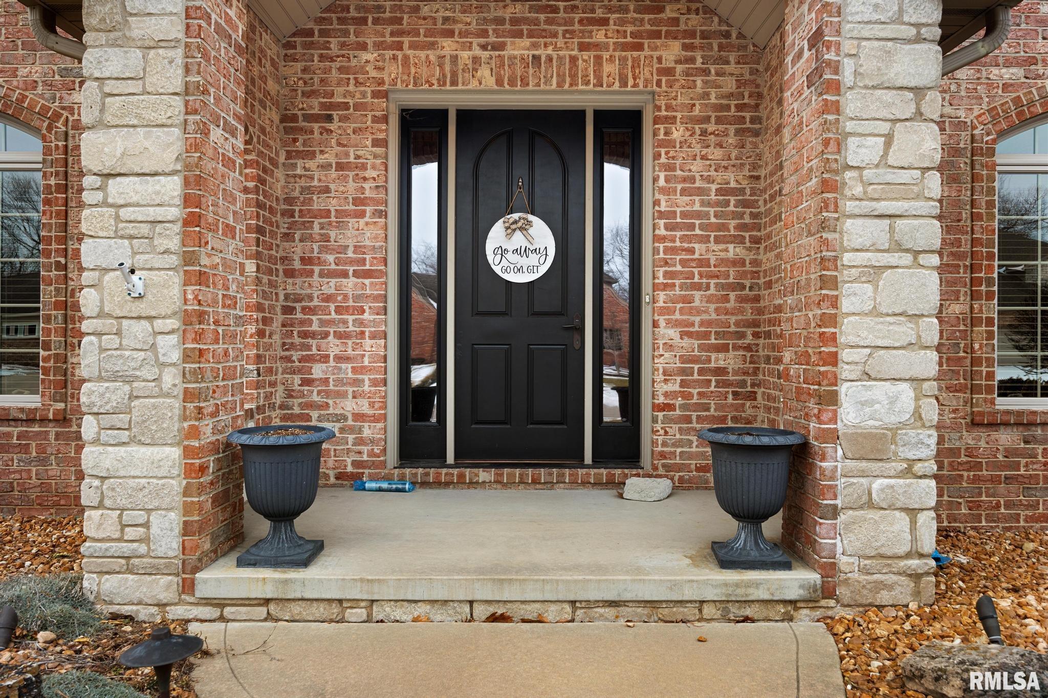 31 Sapphire Point Morton, IL 61550 - Photo 3 of 62