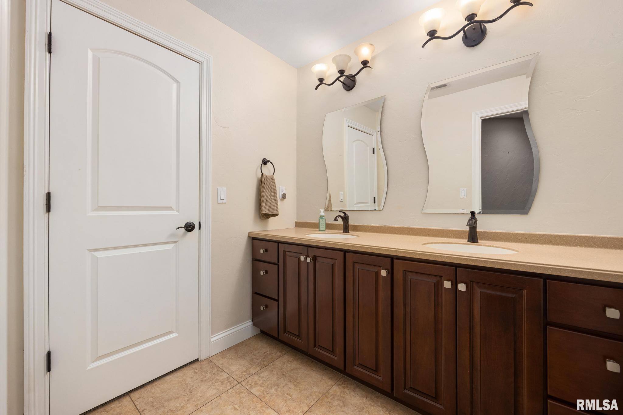 31 Sapphire Point Morton, IL 61550 - Photo 40 of 62