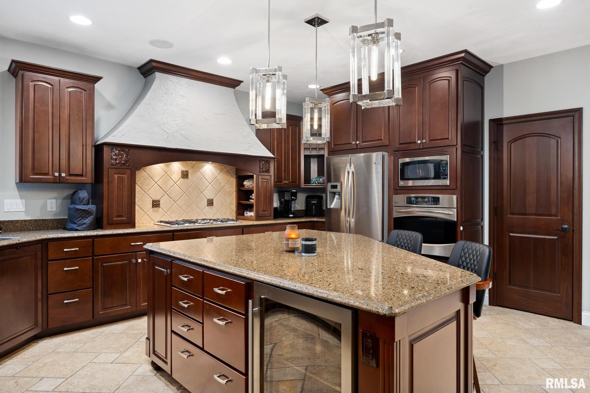 31 Sapphire Point Morton, IL 61550 - Photo 8 of 62