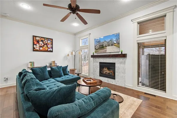 $799,000 | 8119 Venita Drive, Weatherby Lake, MO 64152