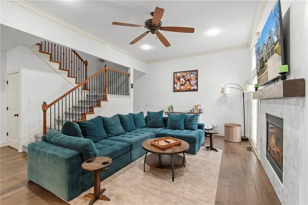 $799,000 | 8119 Venita Drive, Weatherby Lake, MO 64152