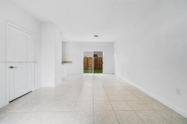 $2,650 | 2649 Southeast 13th Street, Unit 2649, Homestead, FL 33035