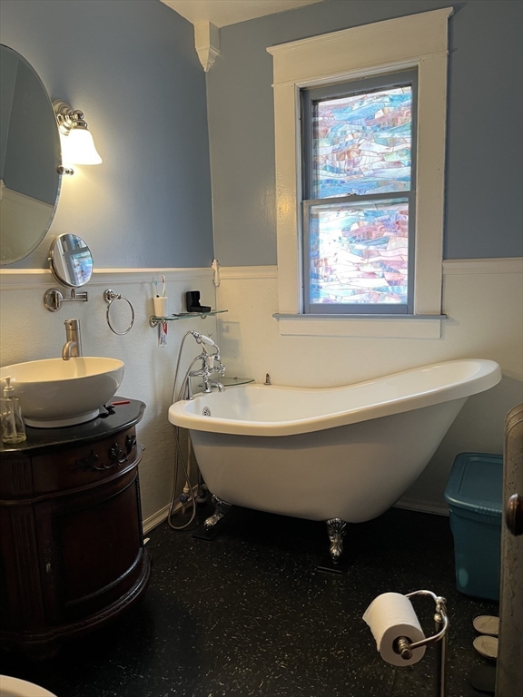 46-48 Milton Street Springfield, MA 01151 - Photo 12 of 24