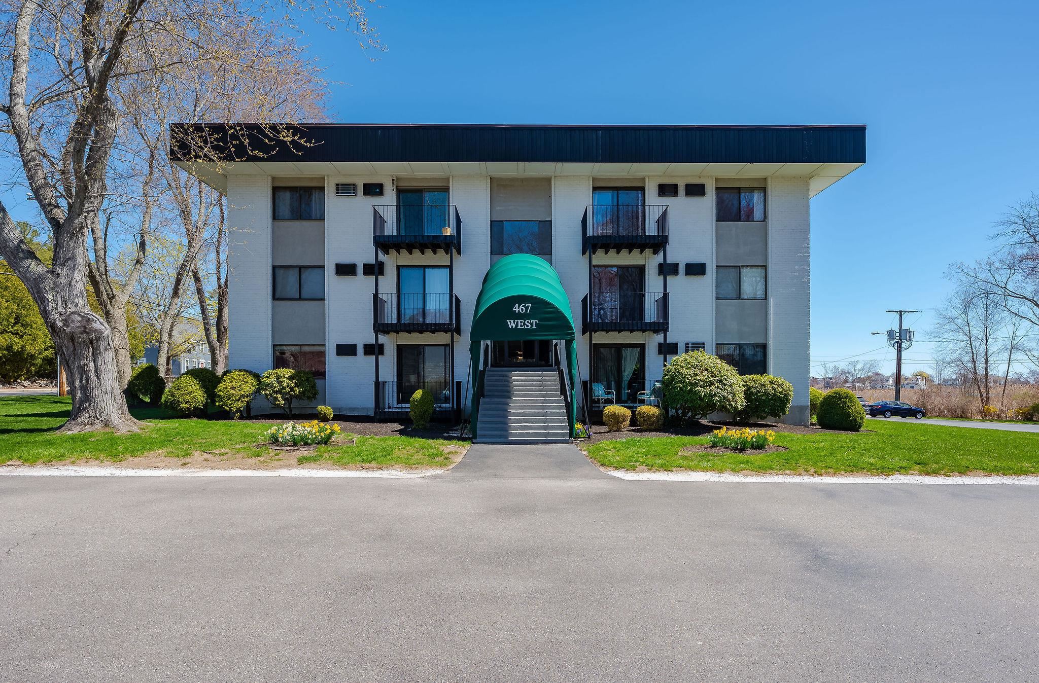467 High Street, Unit 11 Hampton, NH 03842 - Photo 2 of 39