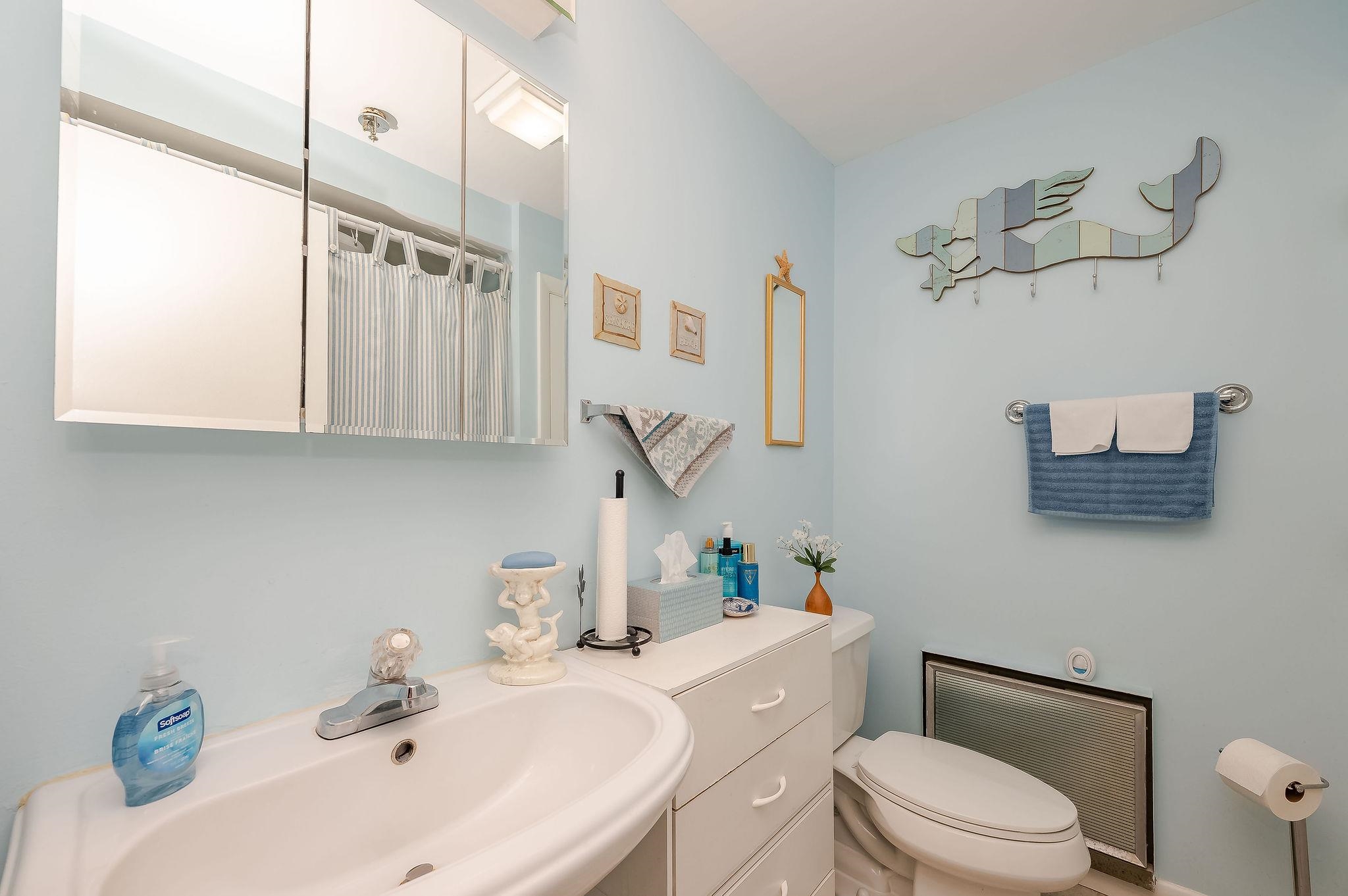 467 High Street, Unit 11 Hampton, NH 03842 - Photo 22 of 39