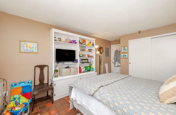$334,900 | 467 High Street, Unit 11, Hampton, NH 03842