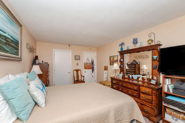 $334,900 | 467 High Street, Unit 11, Hampton, NH 03842
